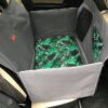 Mata samochodowa dla psa na 2/3 kanapy za pasażerem szara/liście palmy 3D