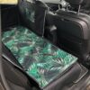 Mata samochodowa dla psa na całe tylne siedzenie z dzieloną przednią ścianą czarna/liście palmy 3D - obrazek 6
