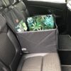 Mata samochodowa dla psa na przednie lub tylne siedzenie BOX profilowany czarna/liście malowane na czarnym - obrazek 5