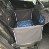 Mata samochodowa dla psa na 2/3 kanapy za pasażerem czarna/liście złoto niebieskie